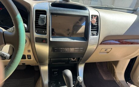 Toyota Land Cruiser Prado 120 рестайлинг, 2003 год, 2 000 000 рублей, 15 фотография