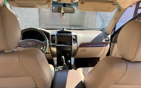 Toyota Land Cruiser Prado 120 рестайлинг, 2003 год, 2 000 000 рублей, 11 фотография