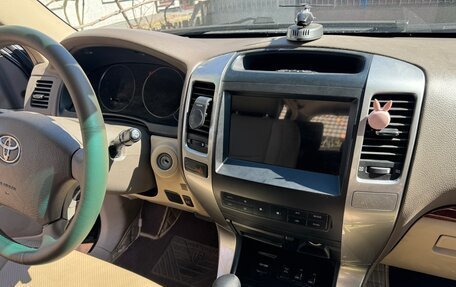 Toyota Land Cruiser Prado 120 рестайлинг, 2003 год, 2 000 000 рублей, 8 фотография