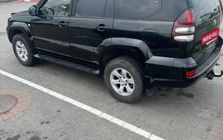 Toyota Land Cruiser Prado 120 рестайлинг, 2003 год, 2 000 000 рублей, 4 фотография