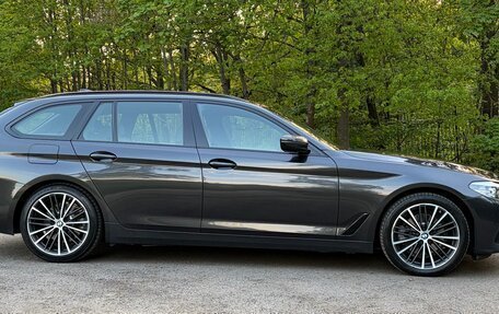 BMW 5 серия, 2019 год, 2 900 000 рублей, 5 фотография