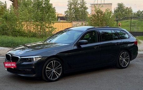 BMW 5 серия, 2019 год, 2 900 000 рублей, 8 фотография