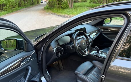 BMW 5 серия, 2019 год, 2 900 000 рублей, 15 фотография