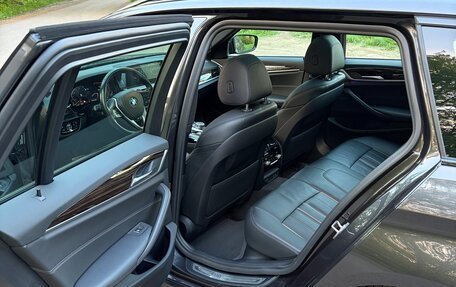 BMW 5 серия, 2019 год, 2 900 000 рублей, 16 фотография