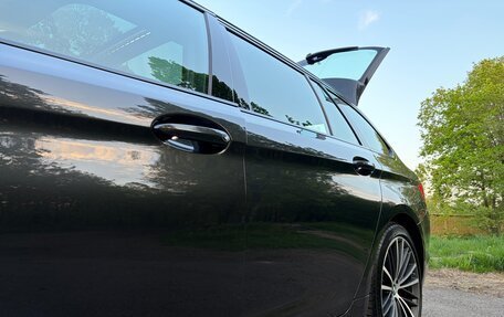 BMW 5 серия, 2019 год, 2 900 000 рублей, 32 фотография