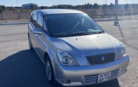 Toyota Opa I рестайлинг, 2004 год, 650 000 рублей, 7 фотография