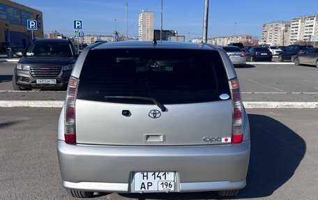 Toyota Opa I рестайлинг, 2004 год, 650 000 рублей, 3 фотография