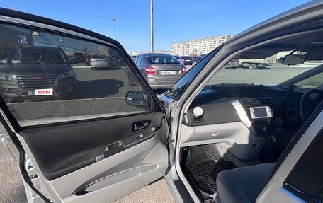 Toyota Opa I рестайлинг, 2004 год, 650 000 рублей, 10 фотография
