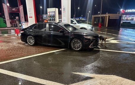 Toyota Camry, 2017 год, 1 900 000 рублей, 8 фотография