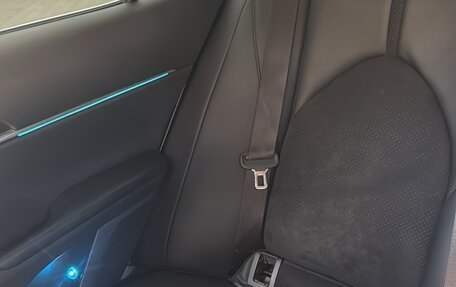Toyota Camry, 2017 год, 1 900 000 рублей, 4 фотография