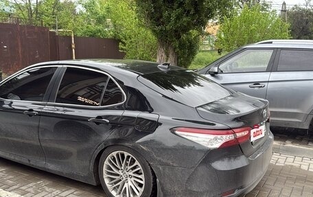 Toyota Camry, 2017 год, 1 900 000 рублей, 9 фотография