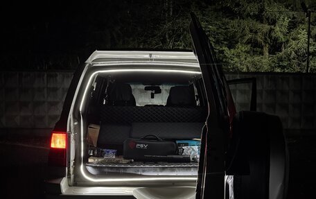 Mitsubishi Pajero iO, 1999 год, 690 000 рублей, 18 фотография