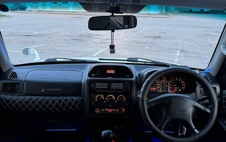 Mitsubishi Pajero iO, 1999 год, 690 000 рублей, 34 фотография