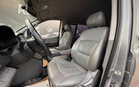 Hyundai Grand Starex Grand Starex I рестайлинг 2, 2012 год, 1 765 000 рублей, 11 фотография