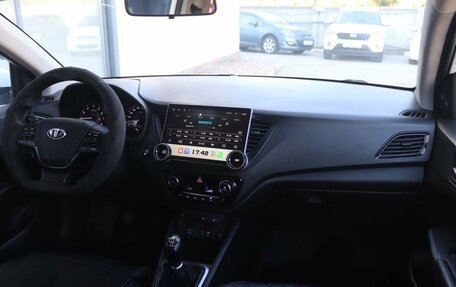 Hyundai Solaris II рестайлинг, 2018 год, 929 000 рублей, 14 фотография