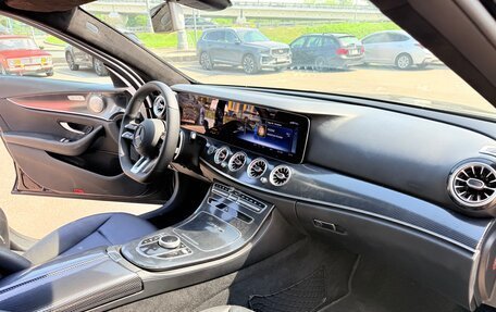 Mercedes-Benz E-Класс, 2018 год, 2 650 000 рублей, 11 фотография