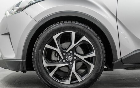 Toyota C-HR I рестайлинг, 2017 год, 1 899 000 рублей, 18 фотография