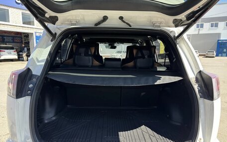 Toyota RAV4, 2018 год, 2 860 000 рублей, 9 фотография
