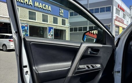 Toyota RAV4, 2018 год, 2 860 000 рублей, 18 фотография