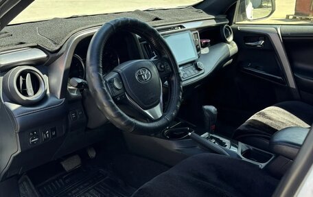Toyota RAV4, 2018 год, 2 860 000 рублей, 29 фотография