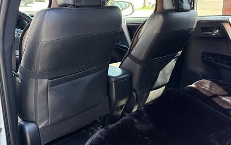 Toyota RAV4, 2018 год, 2 860 000 рублей, 33 фотография