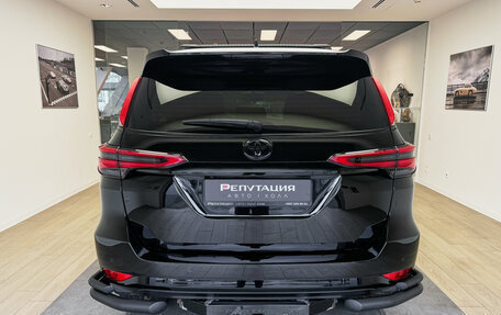 Toyota Fortuner II, 2022 год, 4 990 000 рублей, 5 фотография
