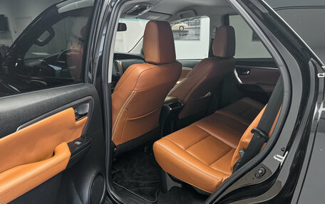 Toyota Fortuner II, 2022 год, 4 990 000 рублей, 9 фотография