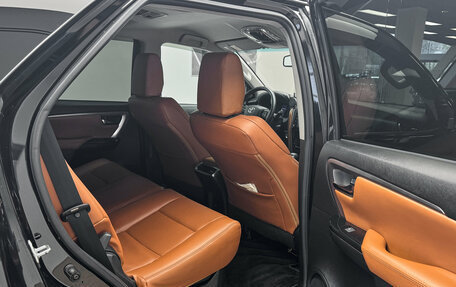 Toyota Fortuner II, 2022 год, 4 990 000 рублей, 10 фотография