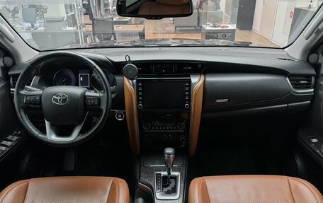 Toyota Fortuner II, 2022 год, 4 990 000 рублей, 15 фотография