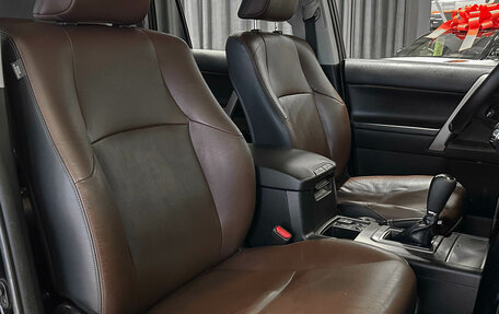 Toyota Land Cruiser Prado 150 рестайлинг 2, 2016 год, 3 597 000 рублей, 15 фотография
