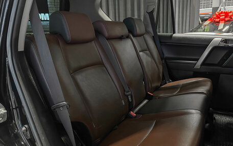 Toyota Land Cruiser Prado 150 рестайлинг 2, 2016 год, 3 597 000 рублей, 14 фотография