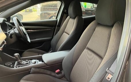 Mazda 3, 2022 год, 1 400 000 рублей, 21 фотография
