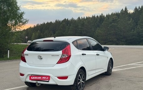 Hyundai Solaris II рестайлинг, 2013 год, 670 000 рублей, 11 фотография