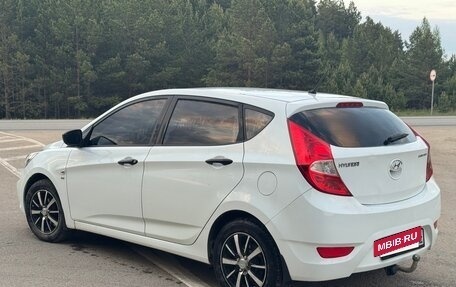 Hyundai Solaris II рестайлинг, 2013 год, 670 000 рублей, 12 фотография