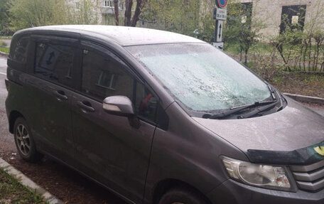 Honda Freed I, 2013 год, 970 000 рублей, 4 фотография