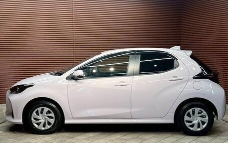 Toyota Yaris, 2022 год, 800 000 рублей, 6 фотография