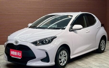 Toyota Yaris, 2022 год, 800 000 рублей, 5 фотография