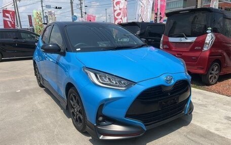 Toyota Yaris, 2023 год, 1 026 001 рублей, 3 фотография