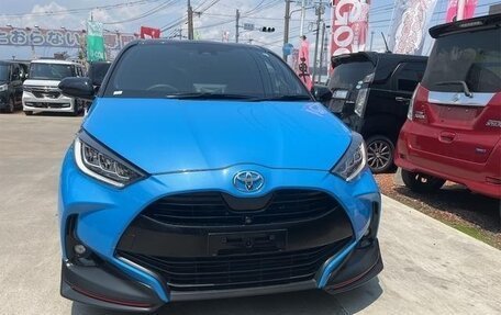 Toyota Yaris, 2023 год, 1 026 001 рублей, 2 фотография
