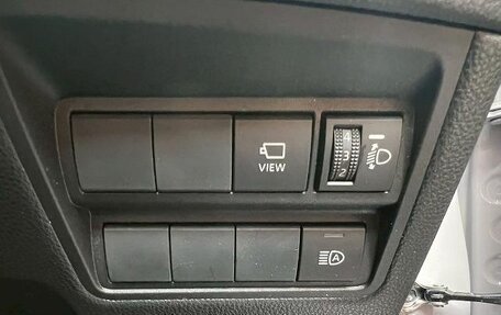 Toyota Yaris, 2022 год, 800 000 рублей, 17 фотография