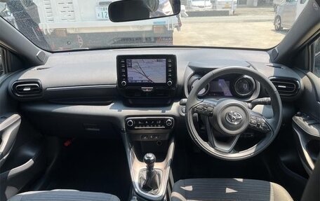 Toyota Yaris, 2023 год, 1 026 001 рублей, 11 фотография