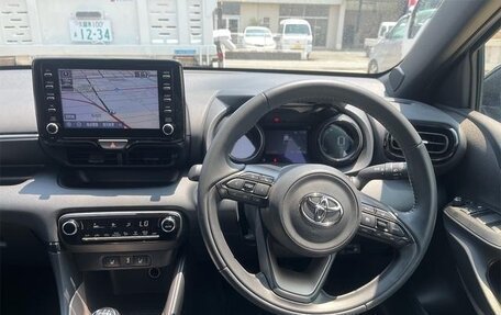 Toyota Yaris, 2023 год, 1 026 001 рублей, 12 фотография