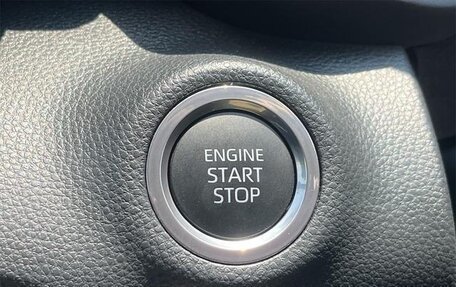 Toyota Yaris, 2023 год, 1 026 001 рублей, 14 фотография