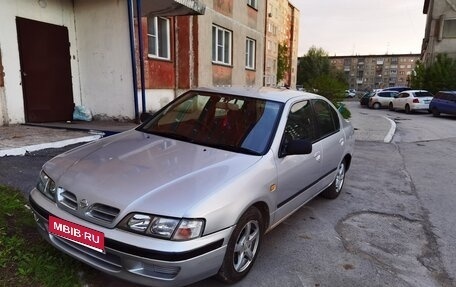 Nissan Primera II рестайлинг, 1999 год, 260 000 рублей, 1 фотография