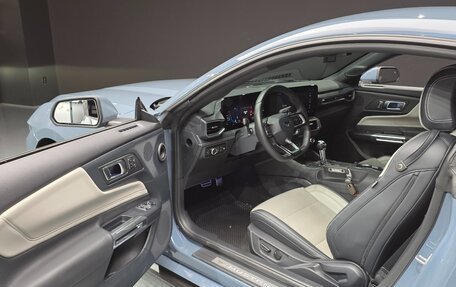 Ford Mustang, 2025 год, 7 250 000 рублей, 26 фотография
