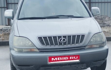 Lexus RX IV рестайлинг, 2001 год, 1 000 000 рублей, 3 фотография