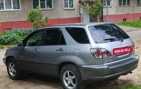Lexus RX IV рестайлинг, 2001 год, 1 000 000 рублей, 6 фотография