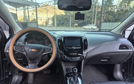Chevrolet Cruze II, 2017 год, 920 010 рублей, 8 фотография