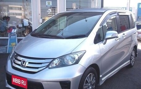Honda Freed I, 2013 год, 860 000 рублей, 1 фотография