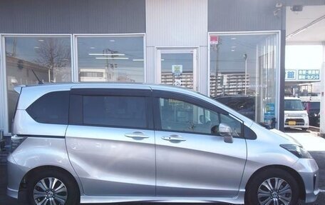 Honda Freed I, 2013 год, 860 000 рублей, 5 фотография